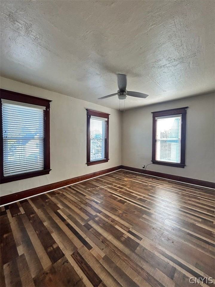 8 S Jefferson St #B - Photo 3 of 19