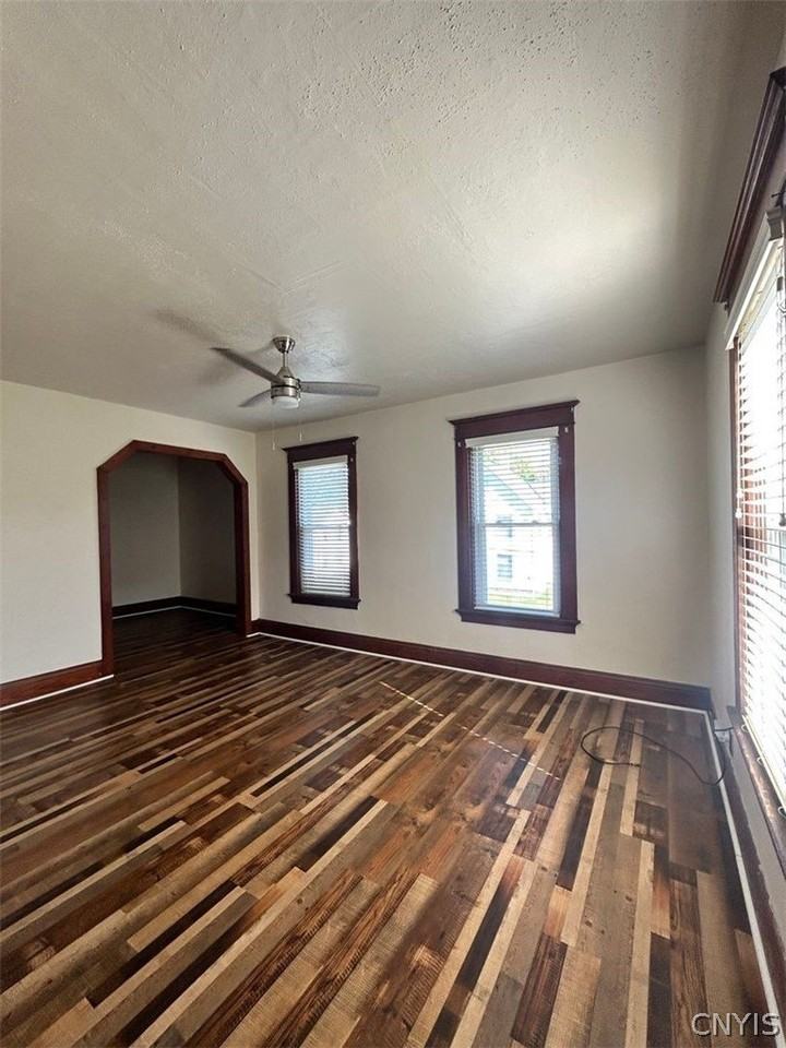 8 S Jefferson St #B - Photo 4 of 19