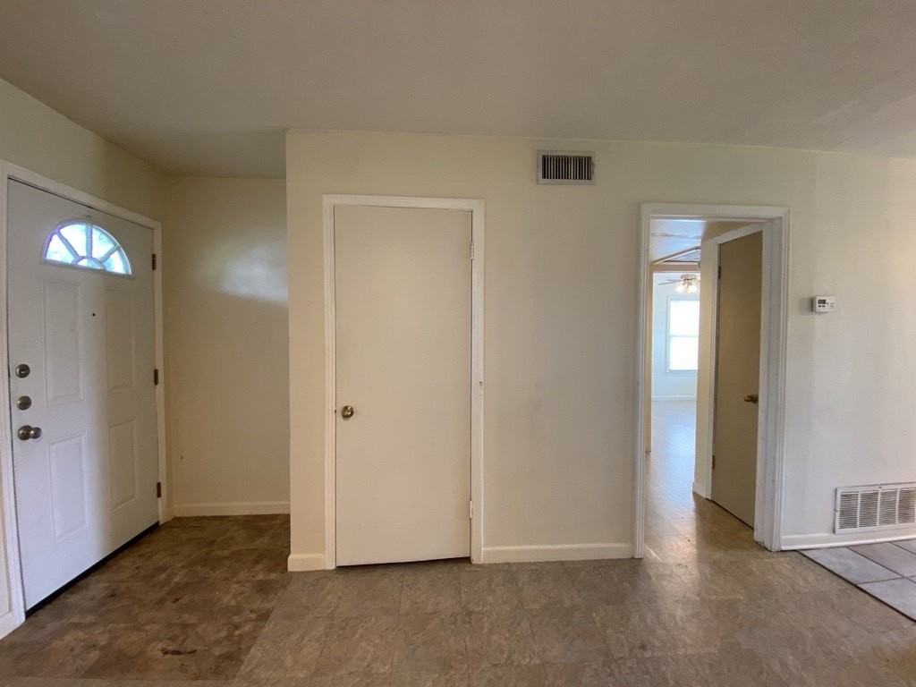 5917 Kimbrough Dr - Photo 2 of 14