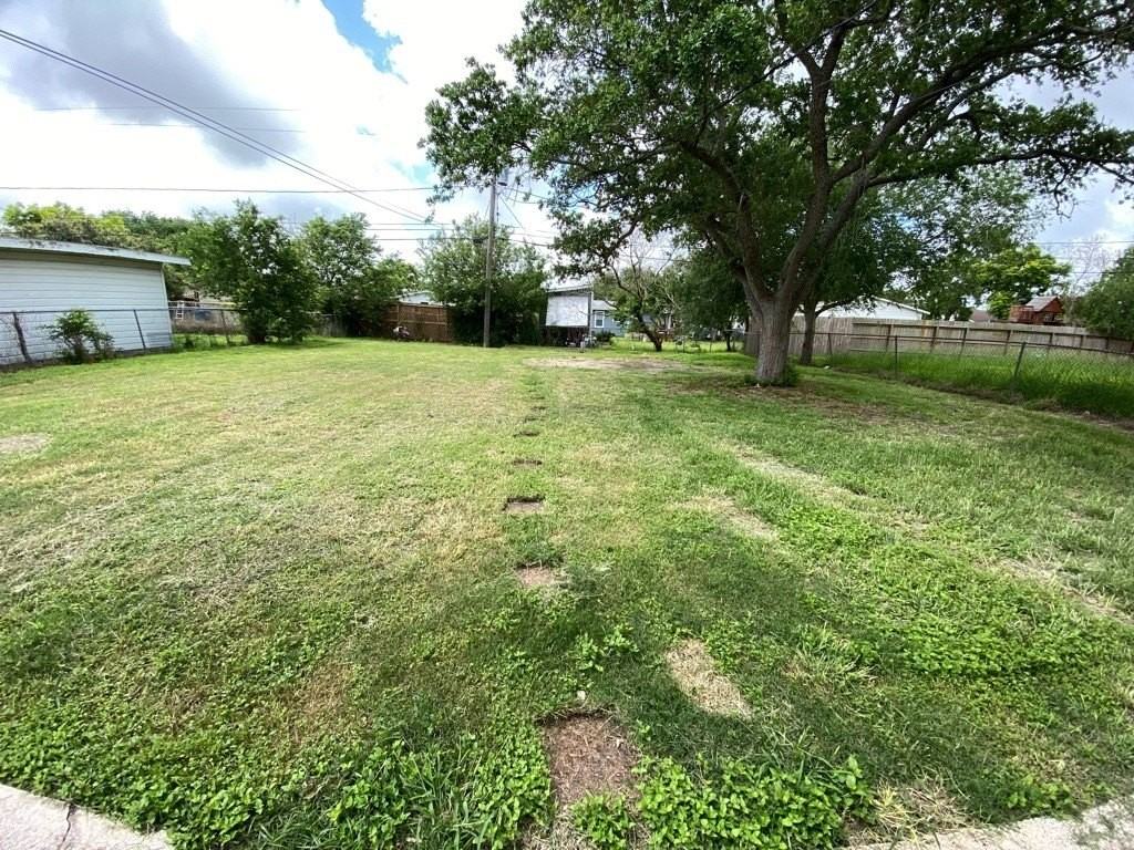 5917 Kimbrough Dr - Photo 3 of 14