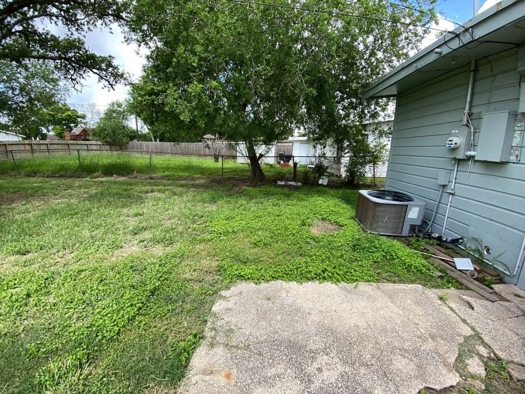 5917 Kimbrough Dr - Photo 4 of 14