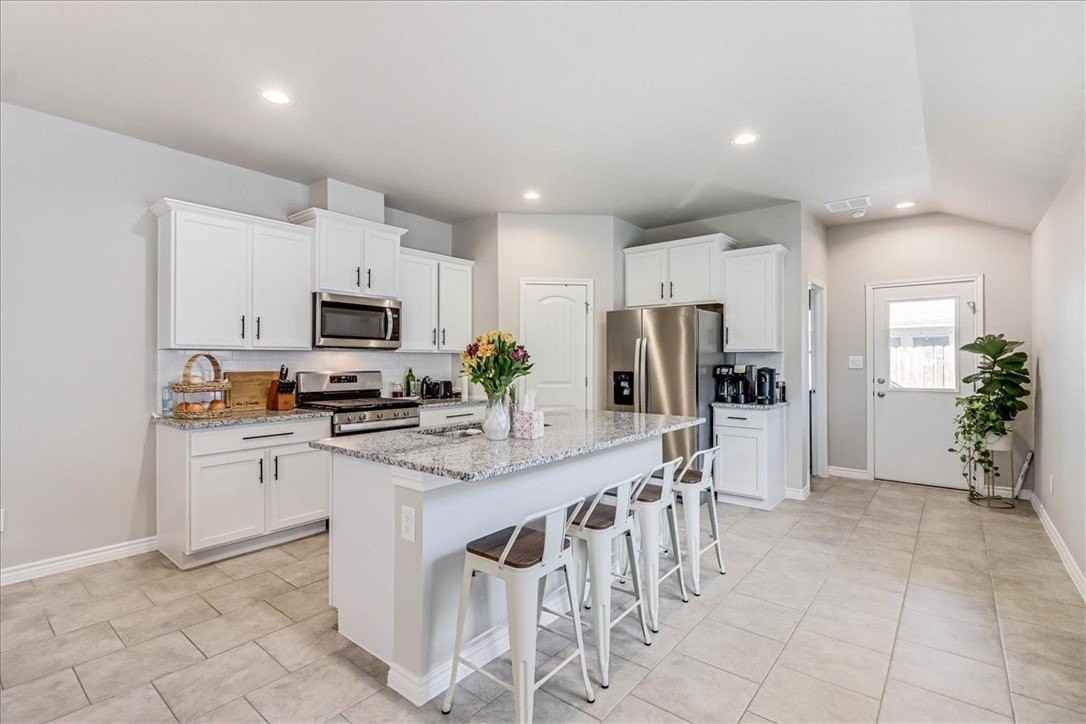 7630 Shadow Rider Ln - Photo 2 of 39