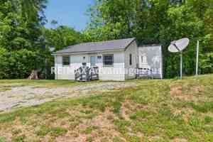 featured image of 504 Longwood Ave