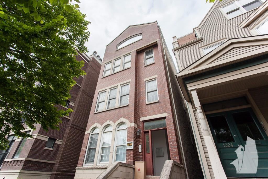 1326 W Diversey Pkwy #3 - Photo 2 of 15