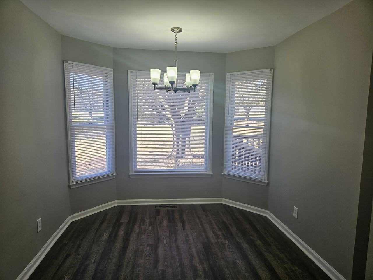 1141 Sagefield Dr - Photo 5 of 18