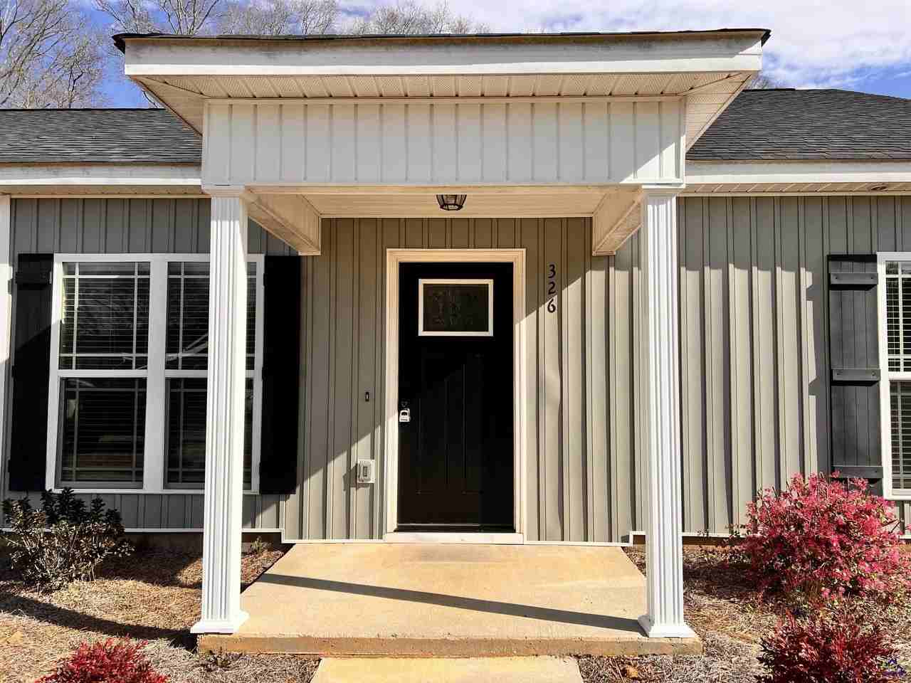 119 Washington Place Dr - Photo 2 of 16