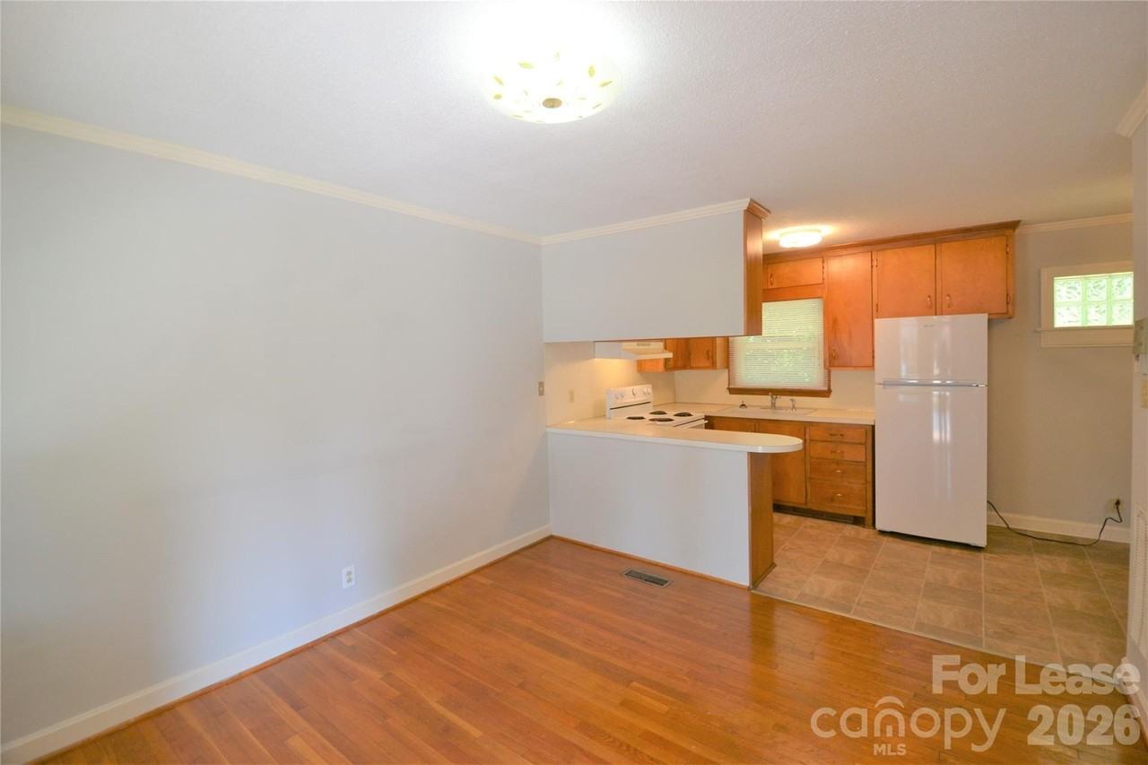 105 Ferstl Ave - Photo 3 of 20
