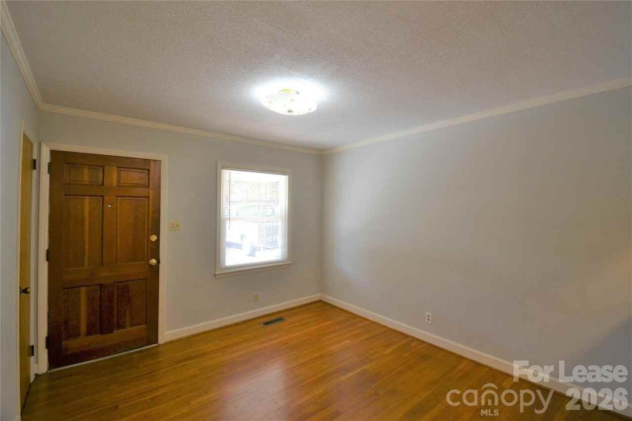 105 Ferstl Ave - Photo 6 of 20