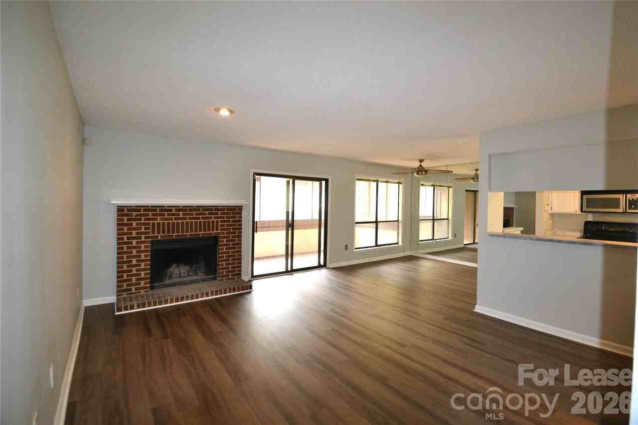 7124 Winery Ln - Photo 4 of 29
