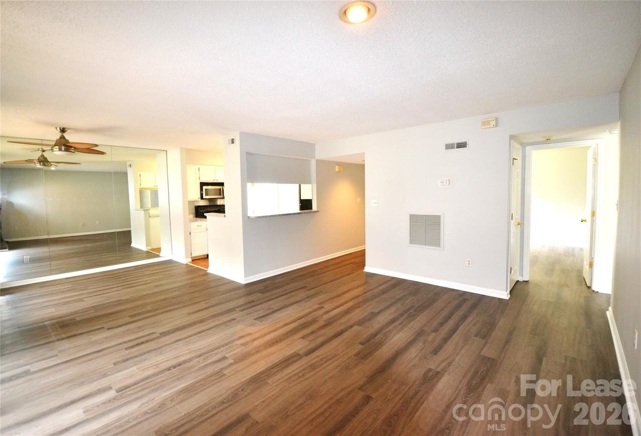 7124 Winery Ln - Photo 5 of 29