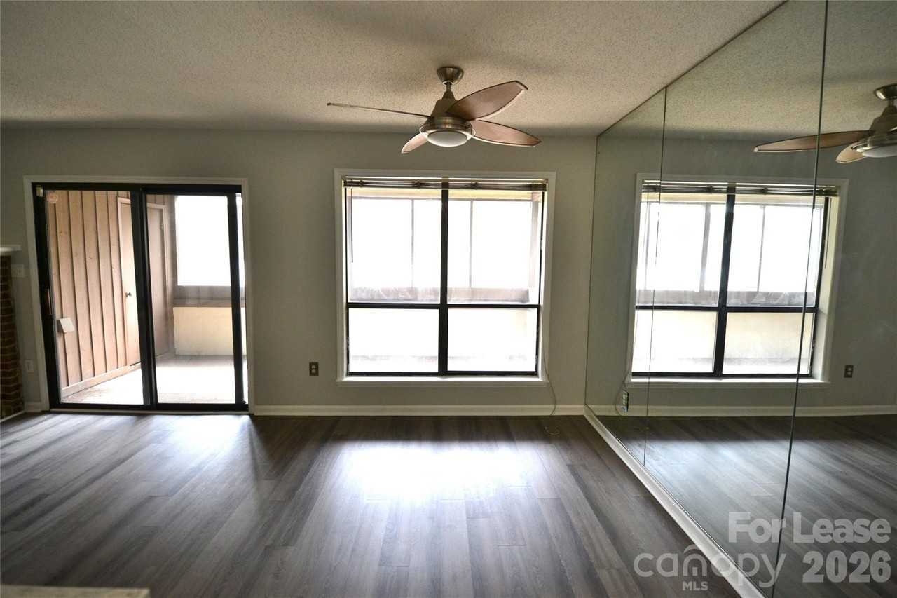 7124 Winery Ln - Photo 7 of 29