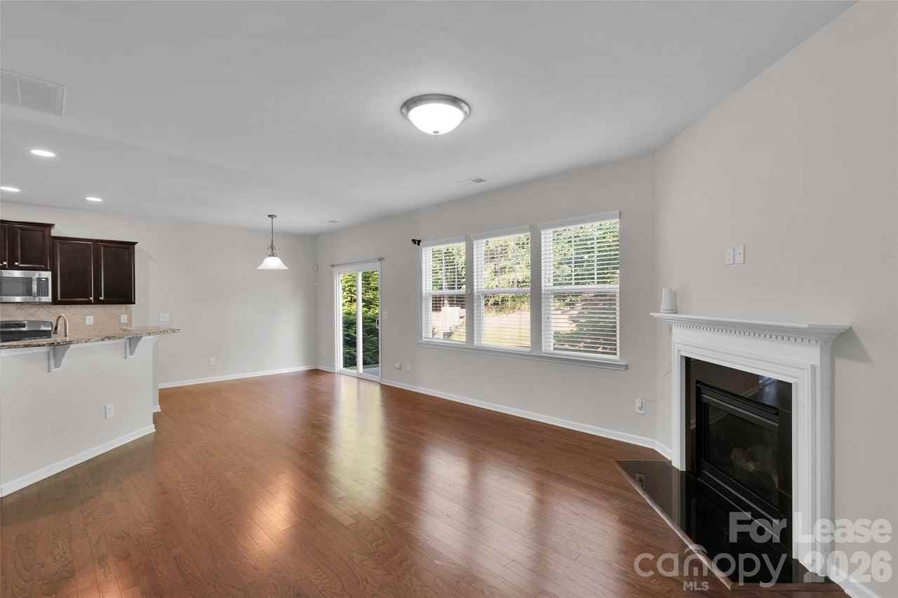 1923 Caprington Dr - Photo 2 of 45