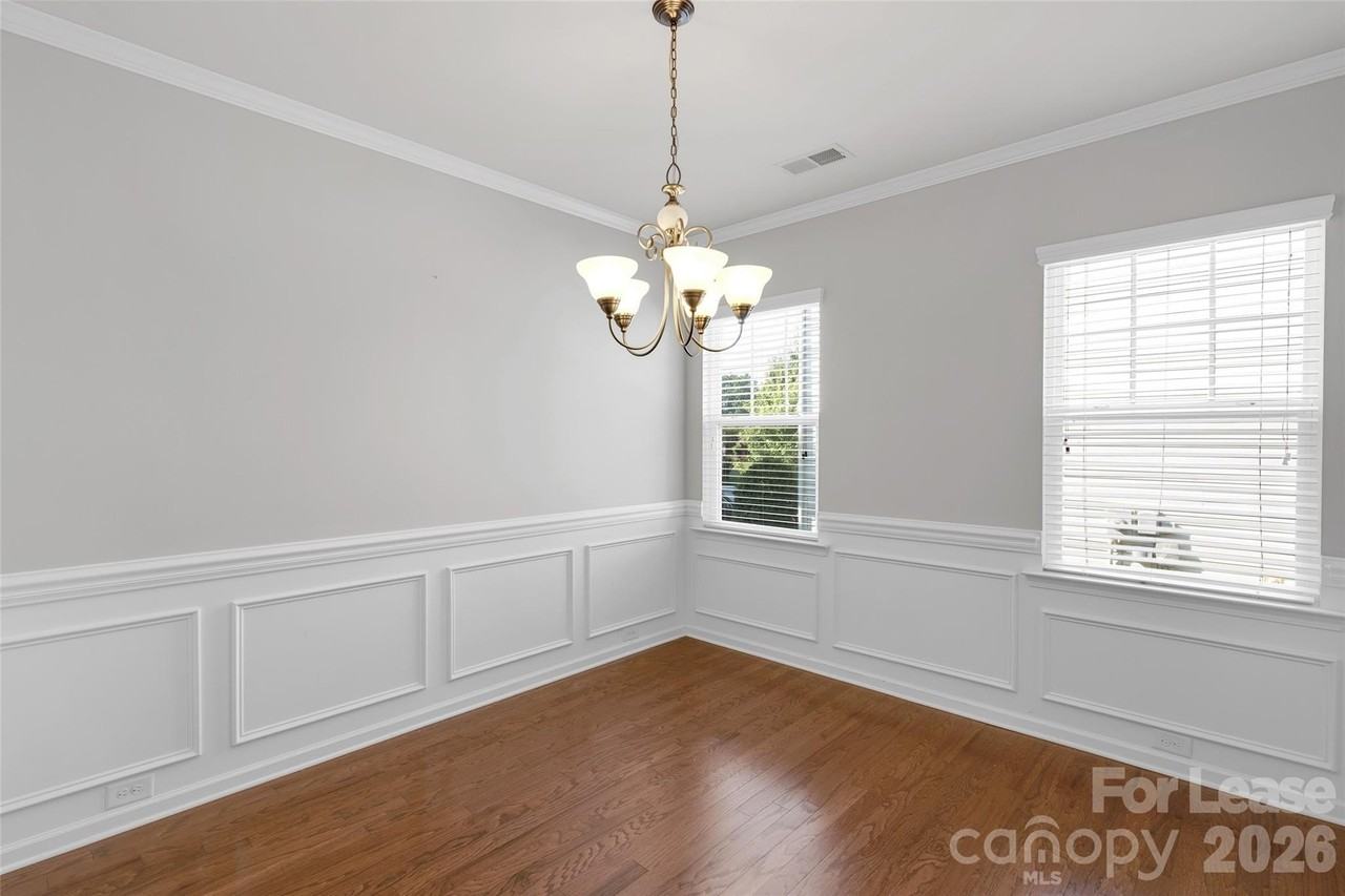 1923 Caprington Dr - Photo 5 of 45