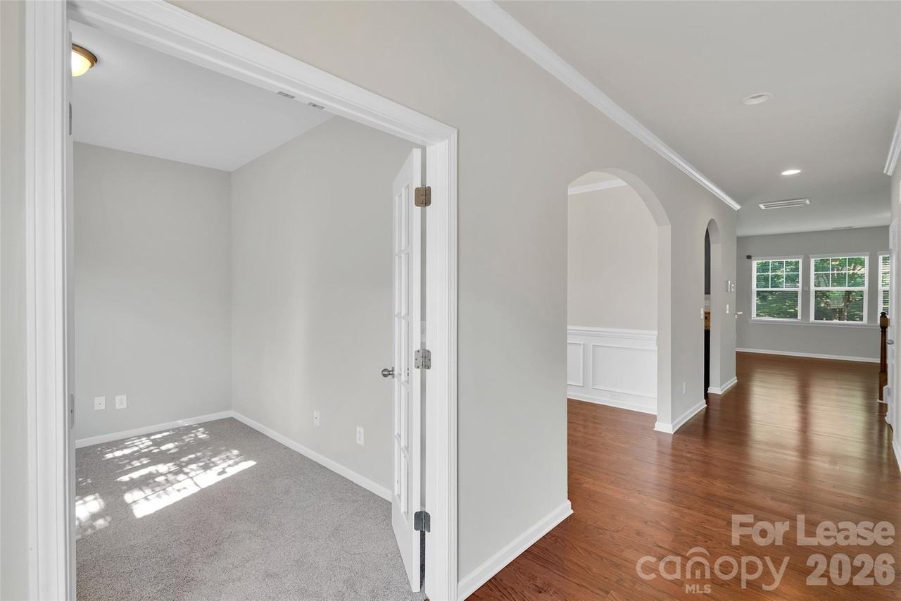 1923 Caprington Dr - Photo 6 of 45