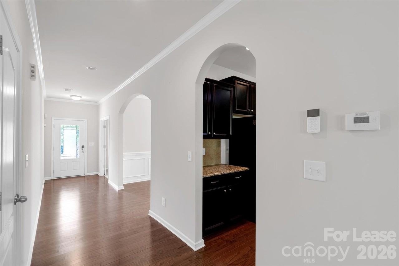 1923 Caprington Dr - Photo 7 of 45