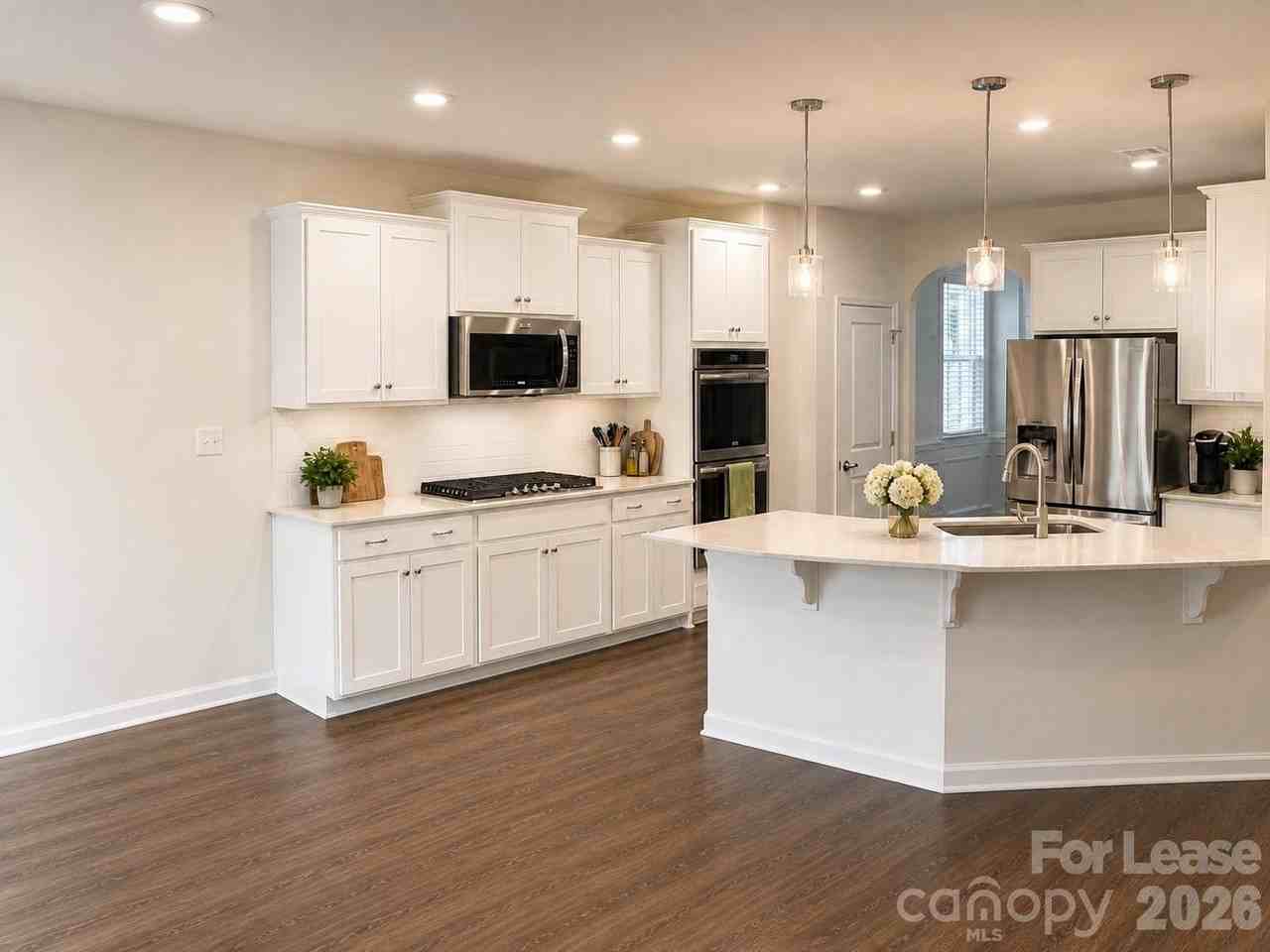 263 Kennerly Center Dr - Photo 2 of 17