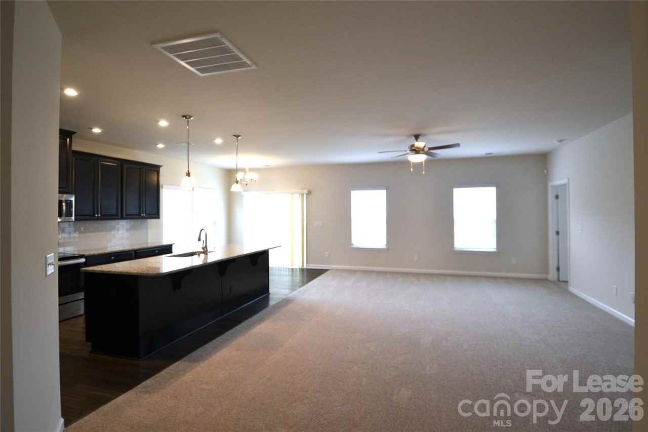 1110 Hinson Forest Rd - Photo 5 of 35