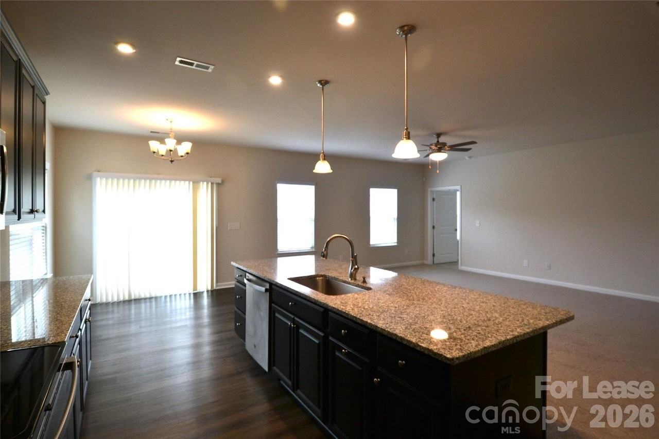 1110 Hinson Forest Rd - Photo 7 of 35