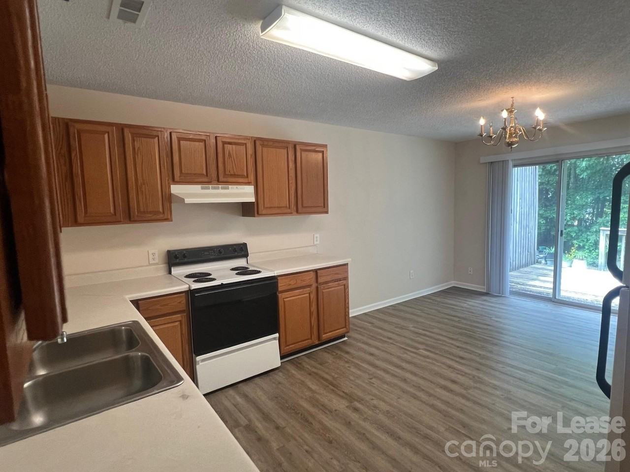 212 Doolie Rd - Photo 5 of 12