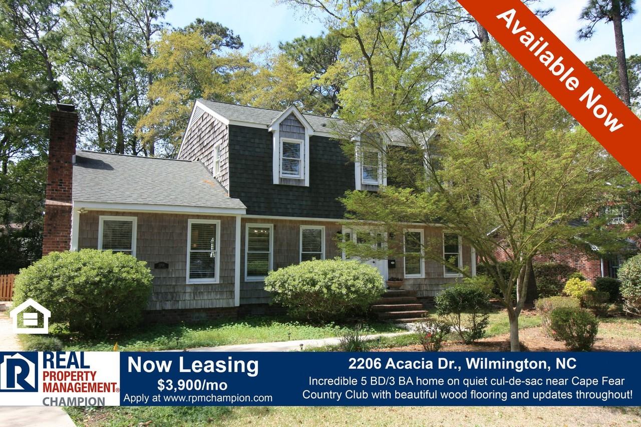 2206 Acacia Dr