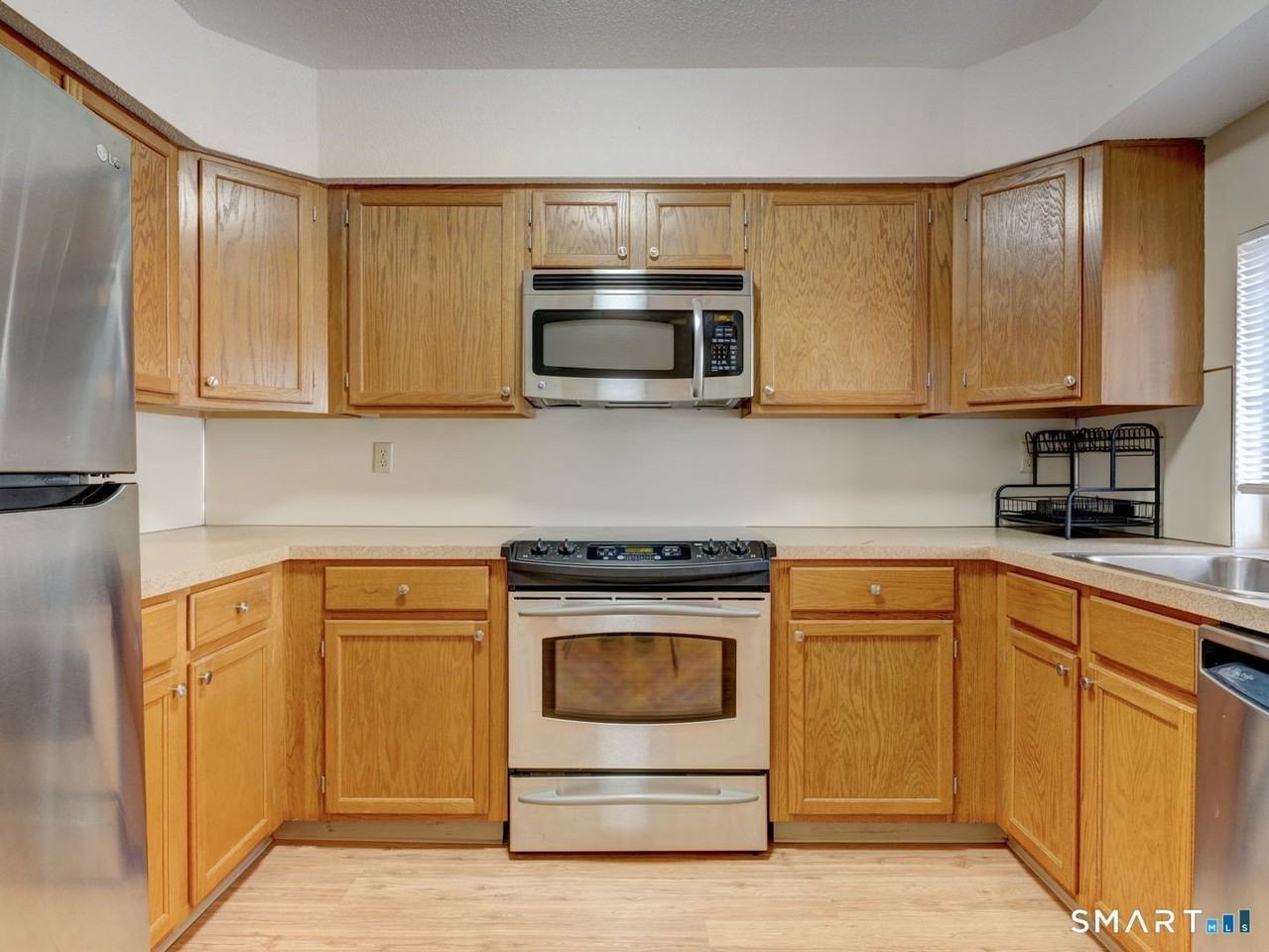 155 Redstone Hill Rd #176 - Photo 6 of 28