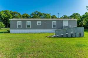 featured image of 2295 Bermuda Ln