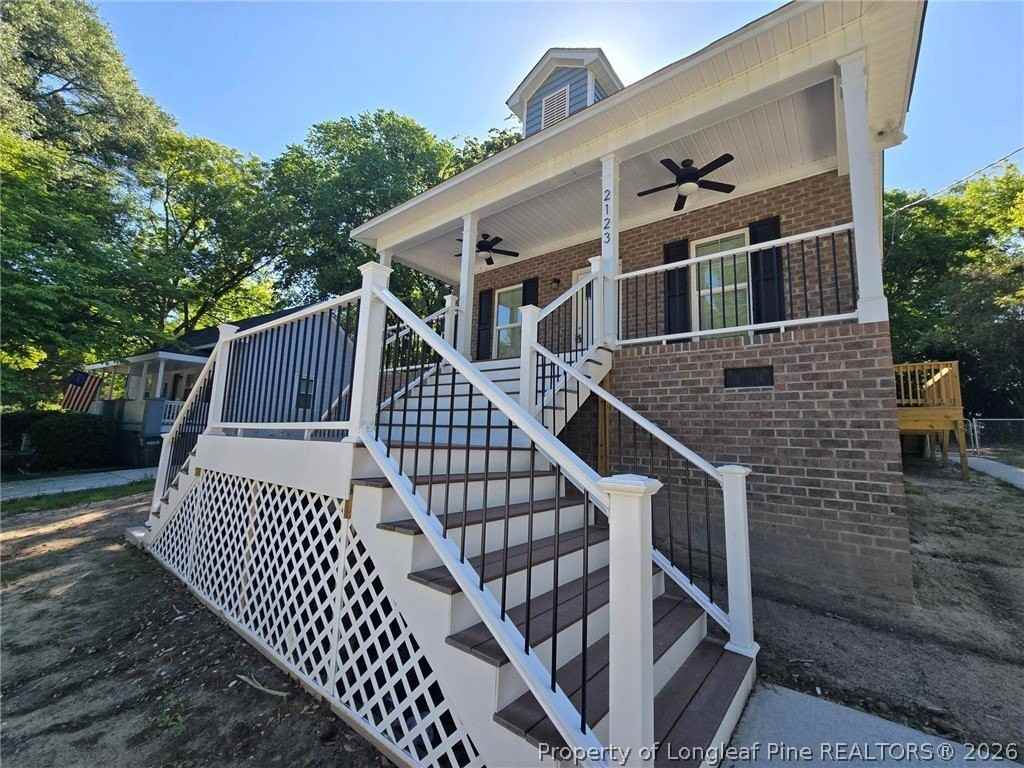 2123 Burnett Ave - Photo 5 of 36