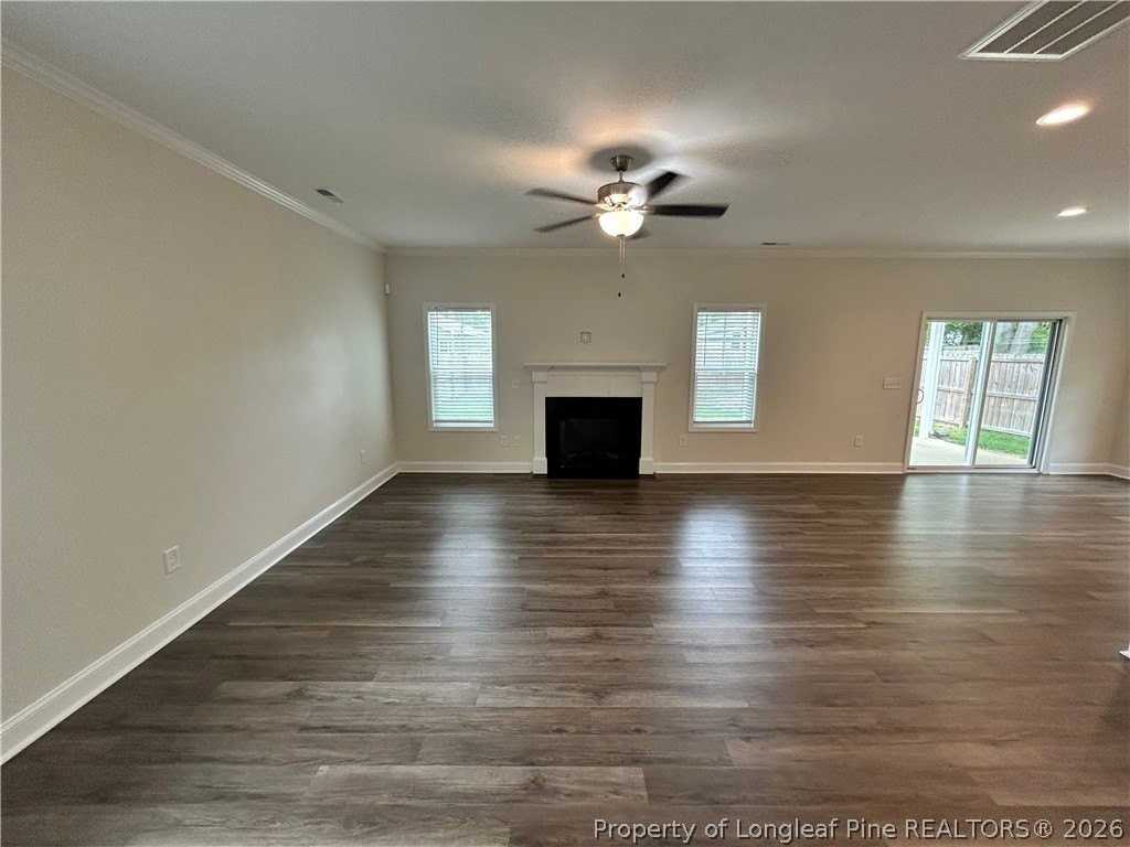 1210 Simpson St - Photo 3 of 21