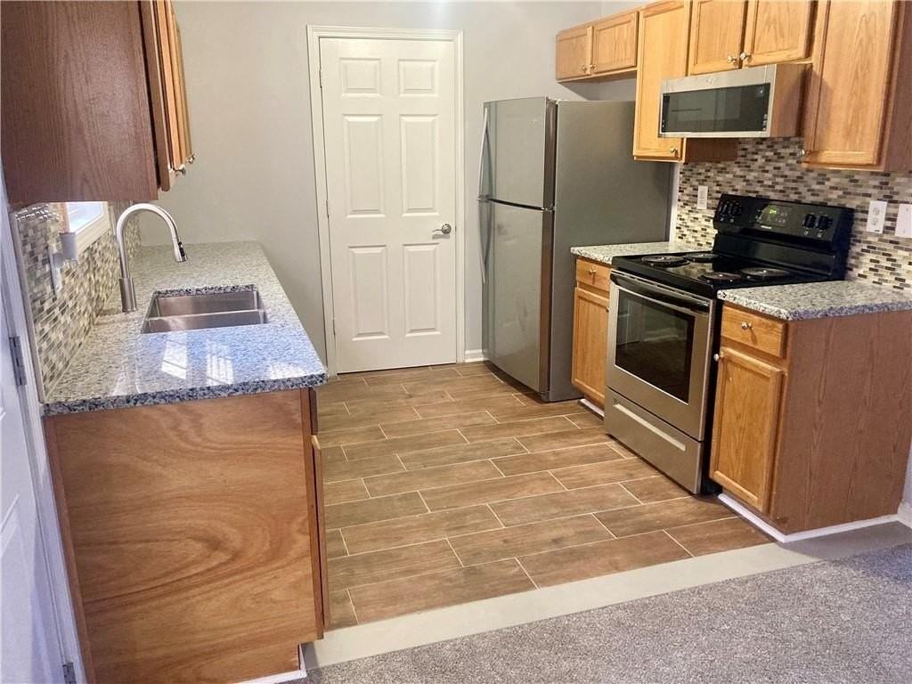 625 Baron Dr #B - Photo 6 of 16