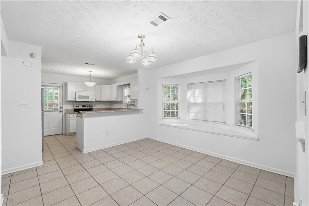 6427 Wellington Chase Ct - Photo 2 of 20
