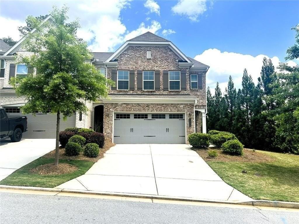 4311 Lanier Park Dr - Photo 2 of 50