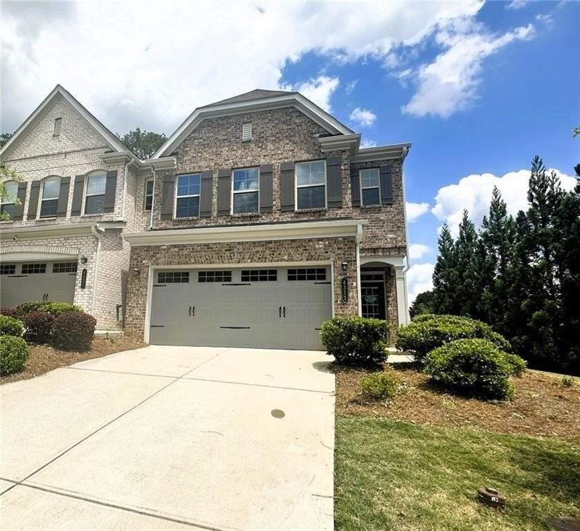 4311 Lanier Park Dr - Photo 4 of 50