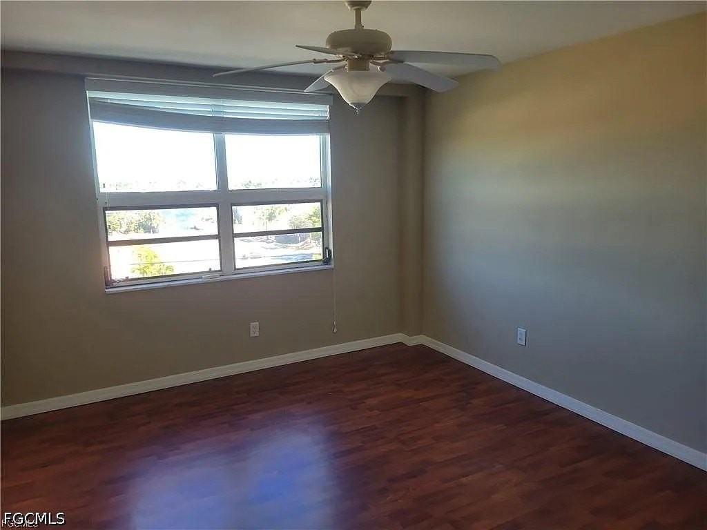 4803 Sunset Ct #402 - Photo 2 of 7