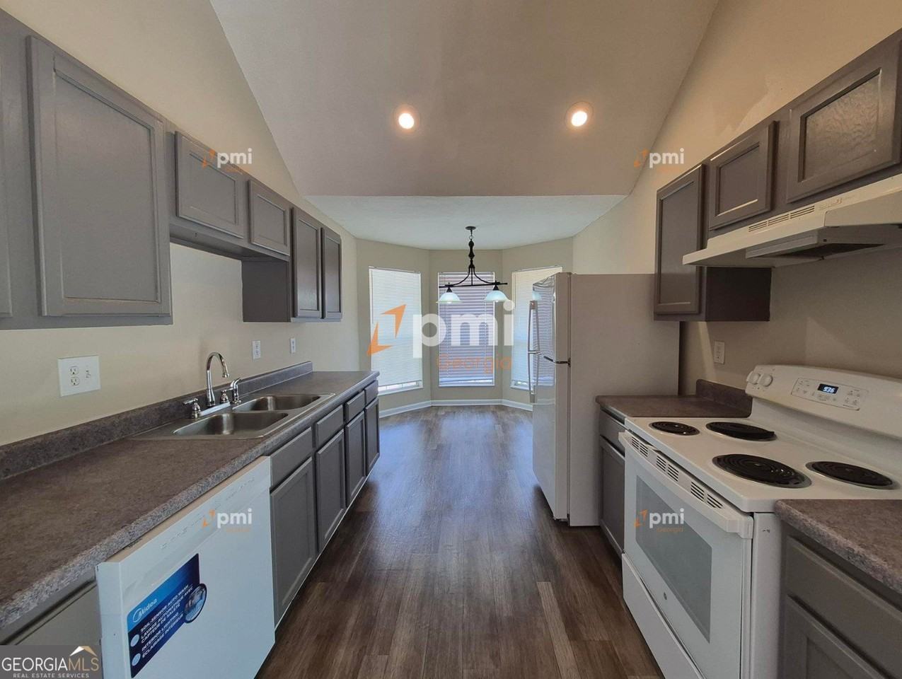6215 Klondike River Rd - Photo 2 of 14