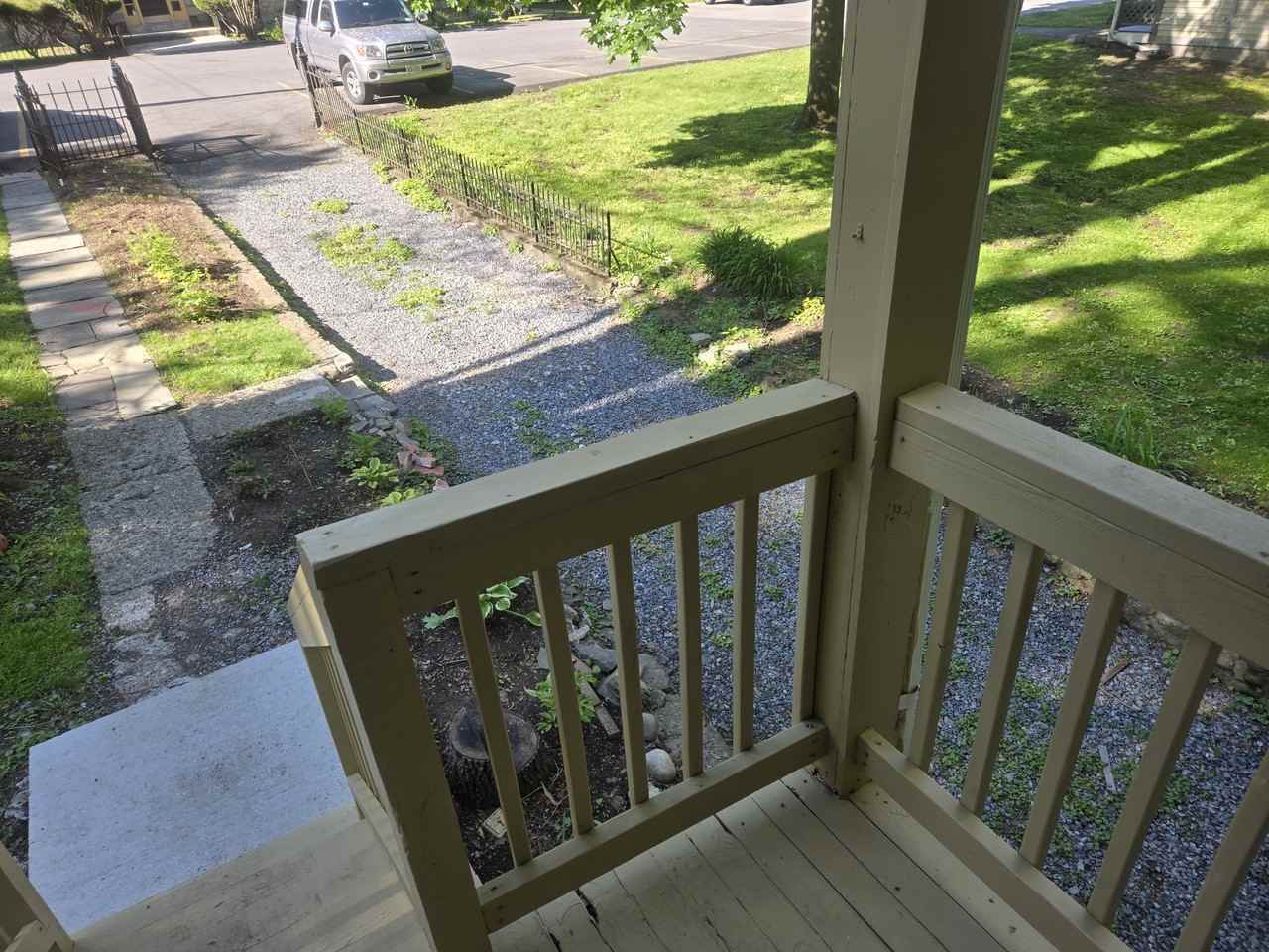 11 Suncrest Ct #11 - Photo 3 of 34