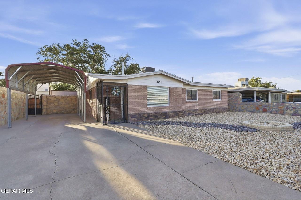 4873 Mcgregor Dr - Photo 2 of 40
