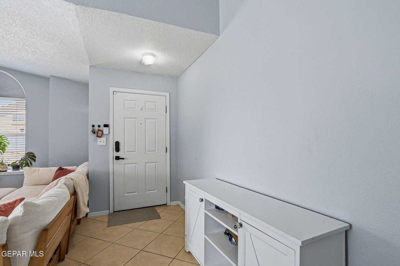 14181 Tierra Halcon Dr - Photo 5 of 37