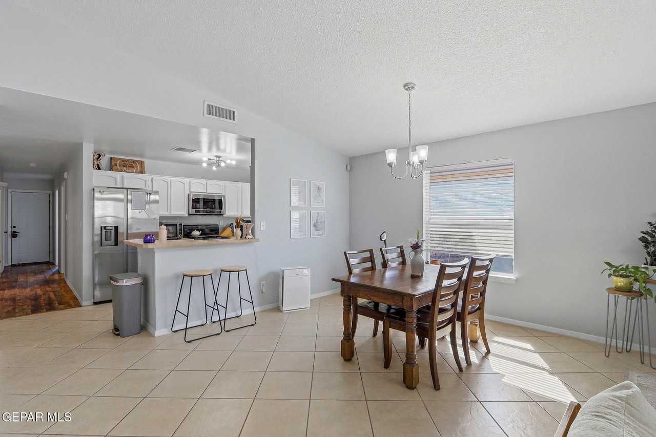 14181 Tierra Halcon Dr - Photo 7 of 37