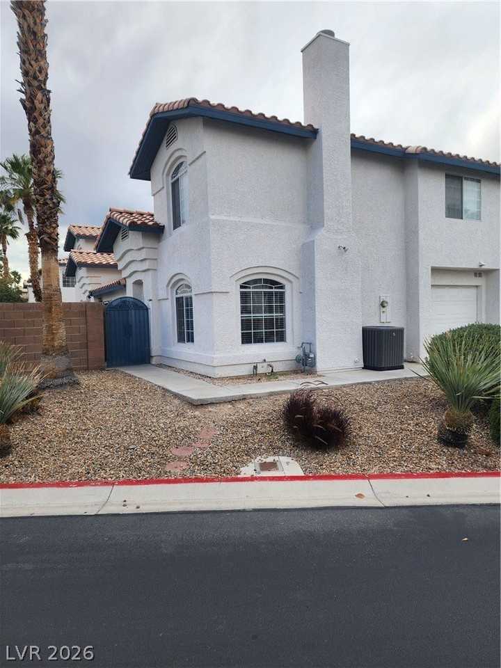 8129 Autumn Star Ave - Photo 2 of 18