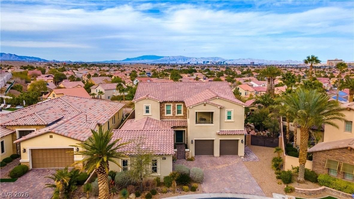 11338 Villa Bellagio Dr - Photo 3 of 45