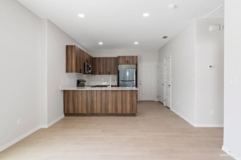 2901 W Driftwood St #1 - Photo 3 of 11