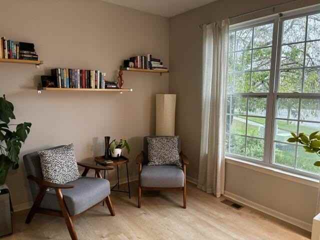 1865 Telford Ct - Photo 2 of 32