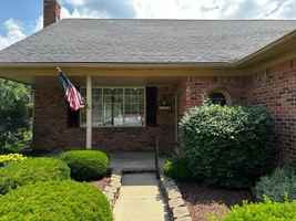 featured image of 7356 Hedgerow Ct
