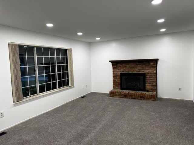 7356 Hedgerow Ct - Photo 2 of 17