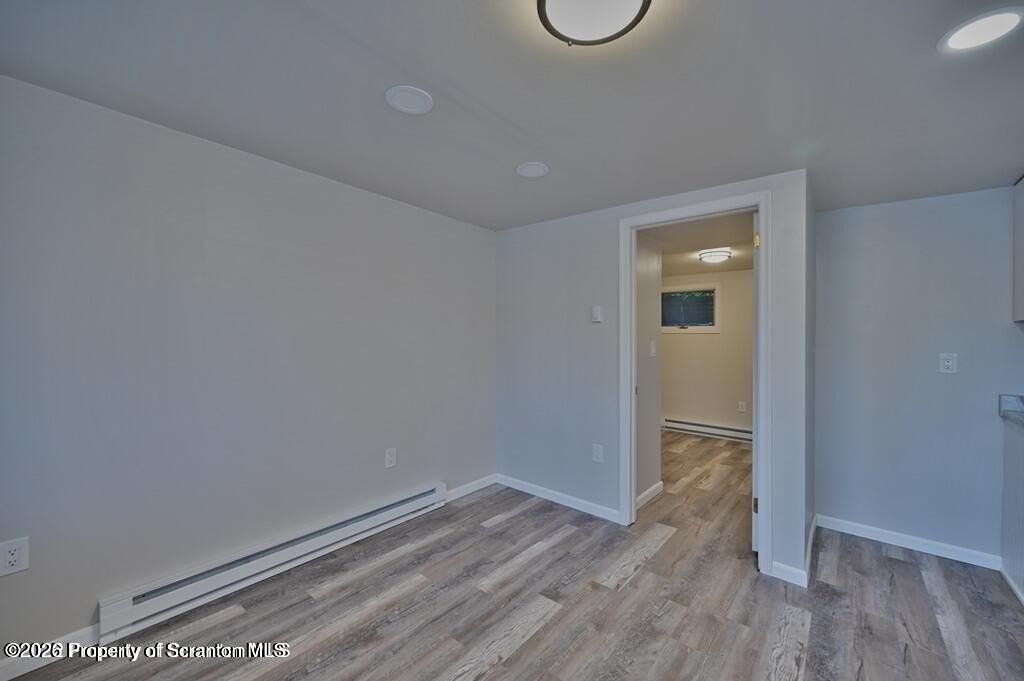 200 Center St - Photo 7 of 24