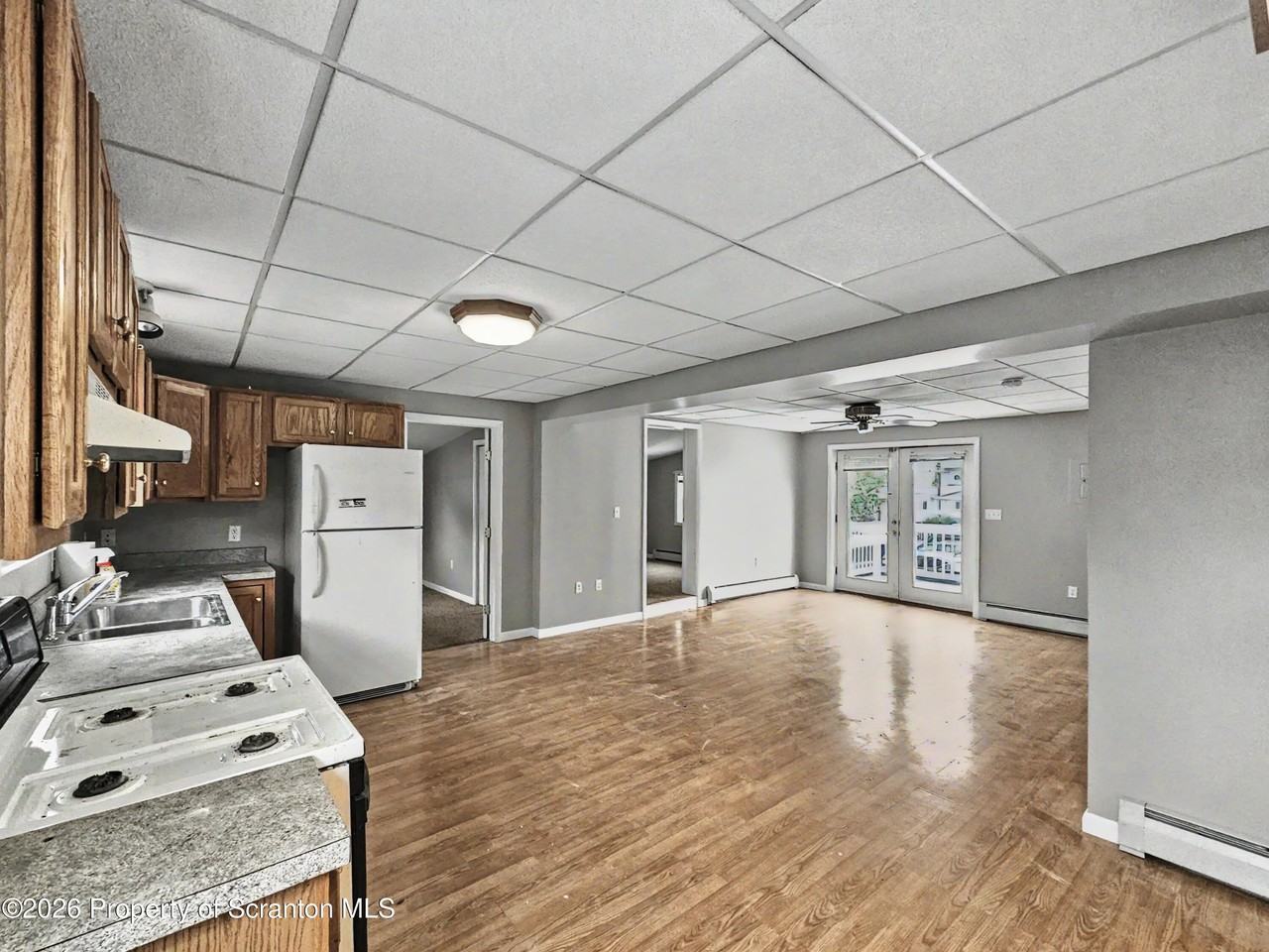 1125 Reynolds Ave - Photo 4 of 10
