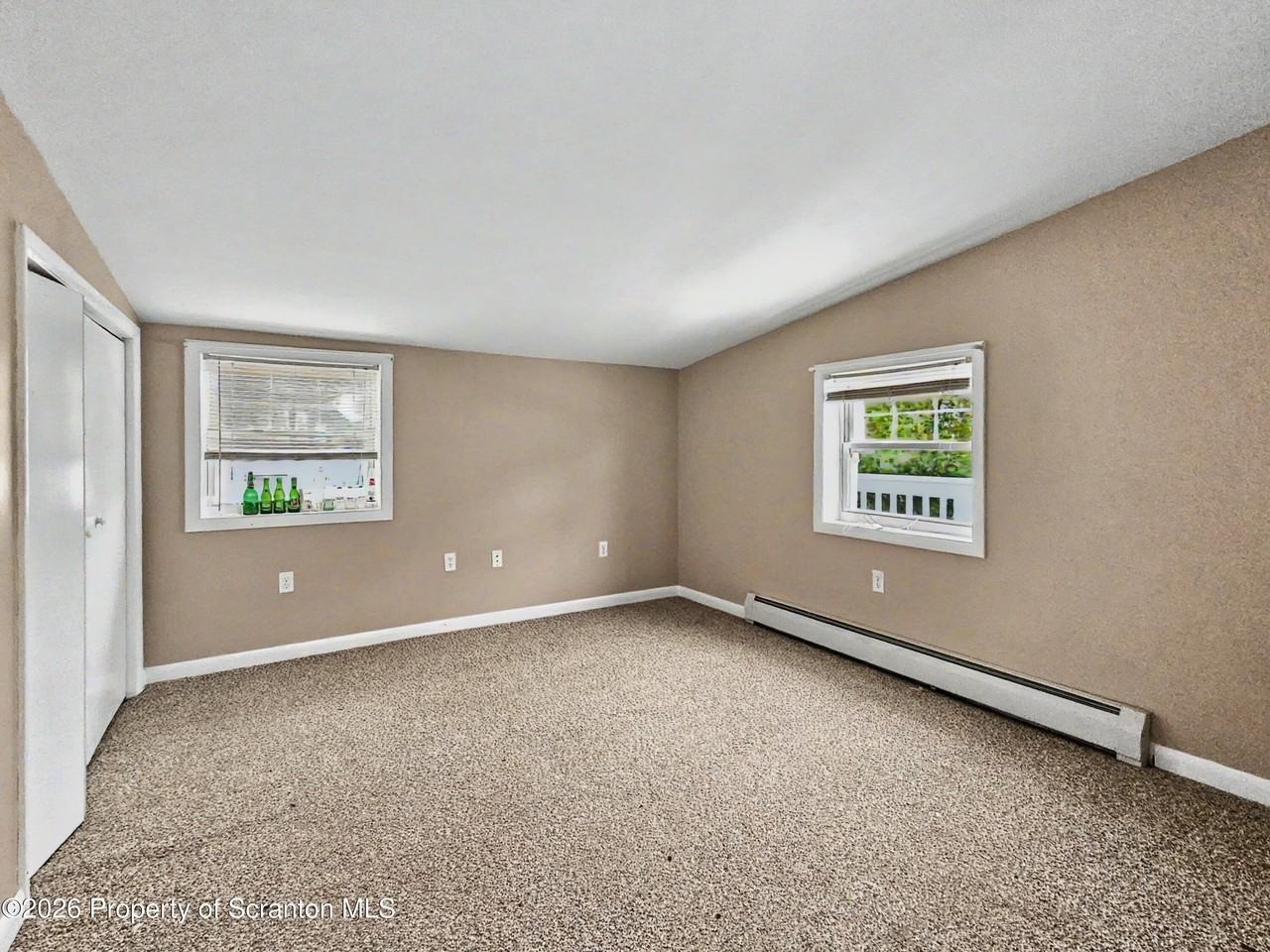 1125 Reynolds Ave - Photo 7 of 10
