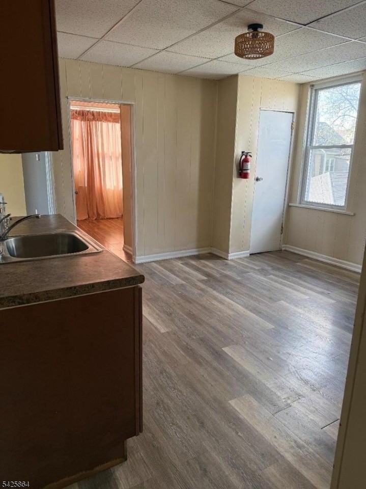 520 E 24th St #3 - Photo 2 of 7
