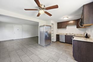 875 S Quebec St #21 - Photo 1 of 1