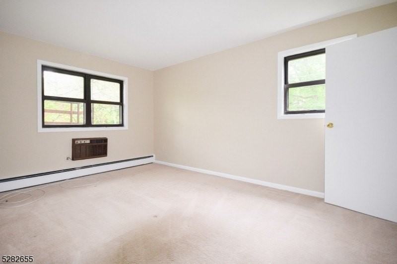 1 Colonial Dr Apt B #1B - Photo 7 of 9